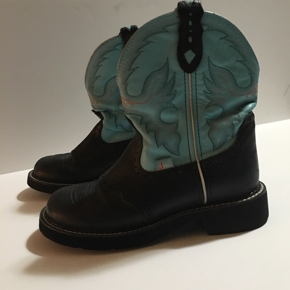 Justin Gypsy boots turquoise and black size 7b